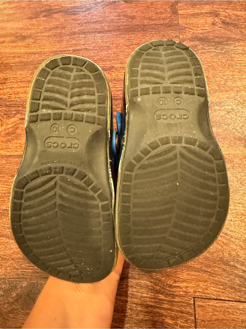 Kids Sonic Crocs - Picture 5 of 5